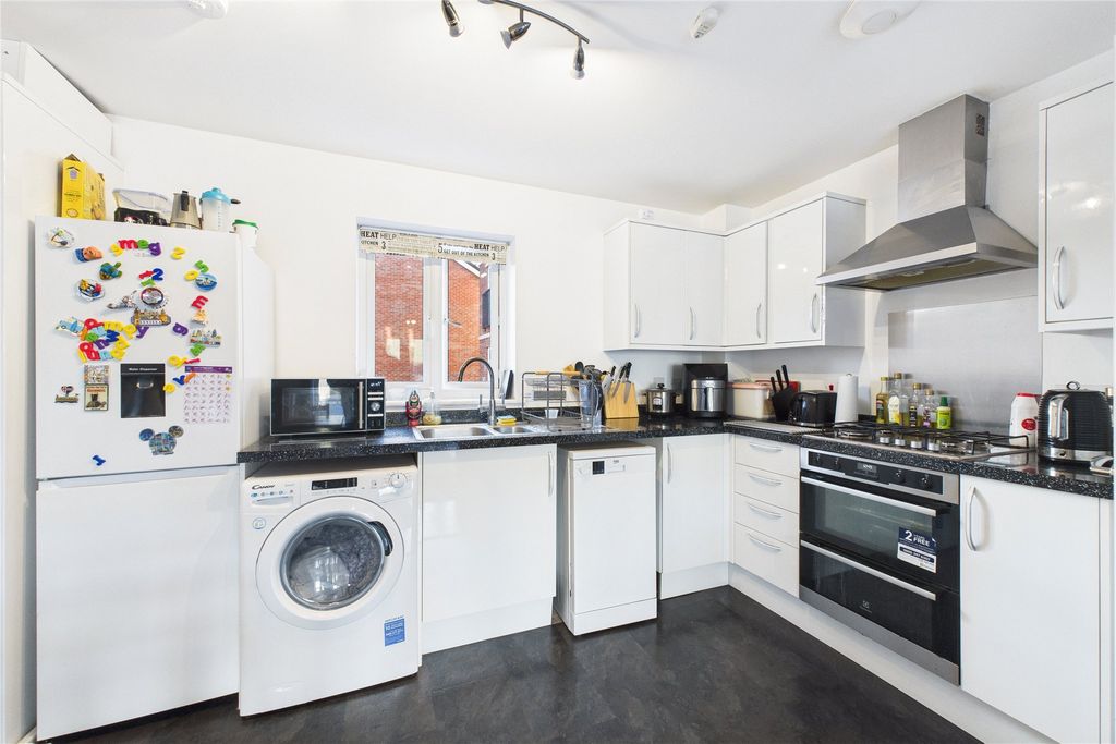 Property photo 3 of 7 Picture No. 08