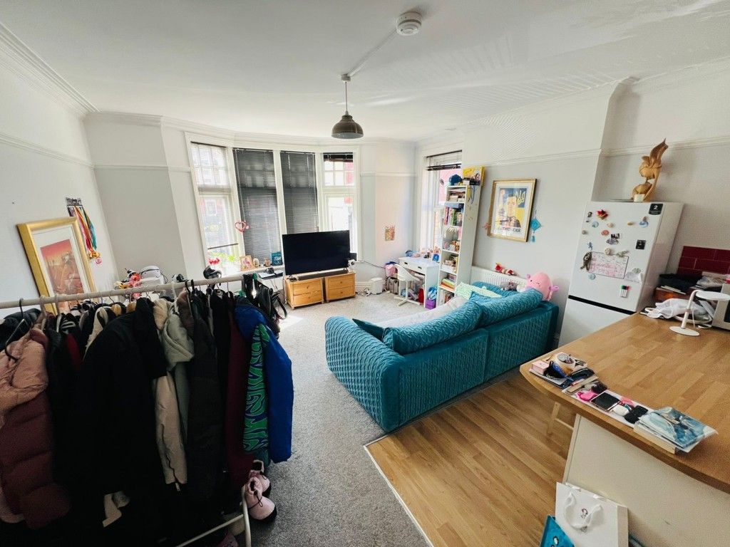 Property photo 3 of 9 Photo 3