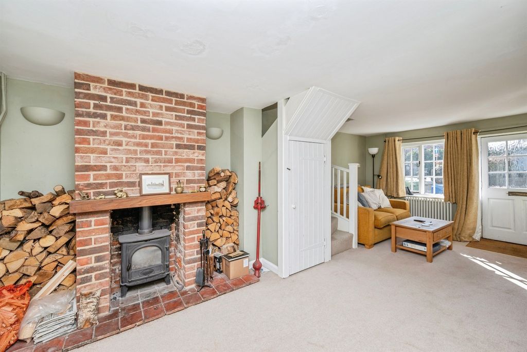 Property photo 2 of 17