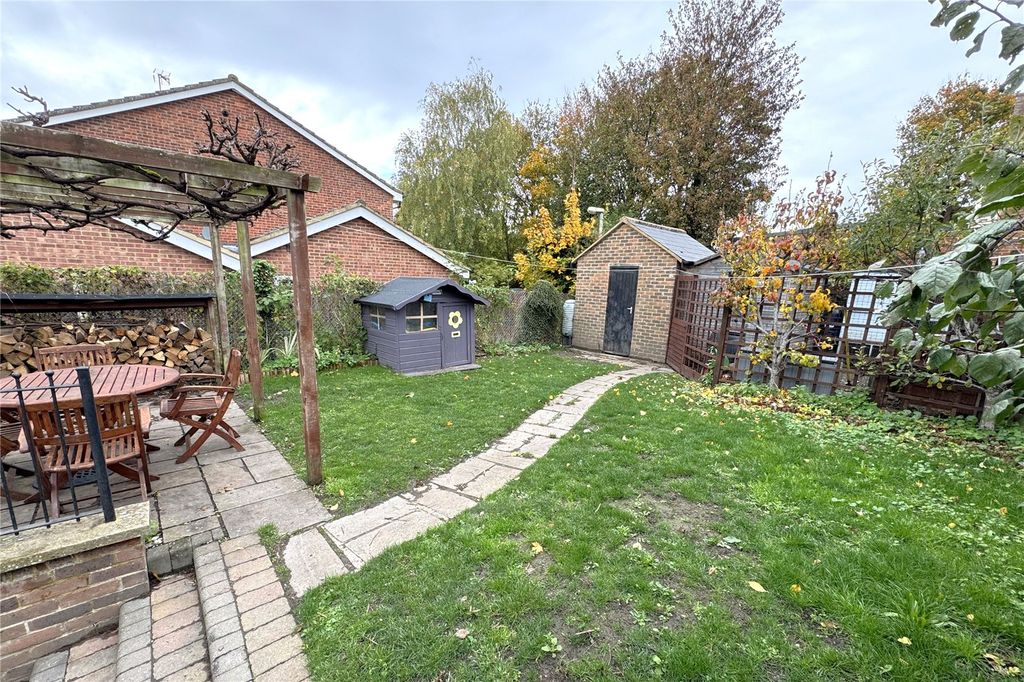 Property photo 2 of 22 Picture No. 12