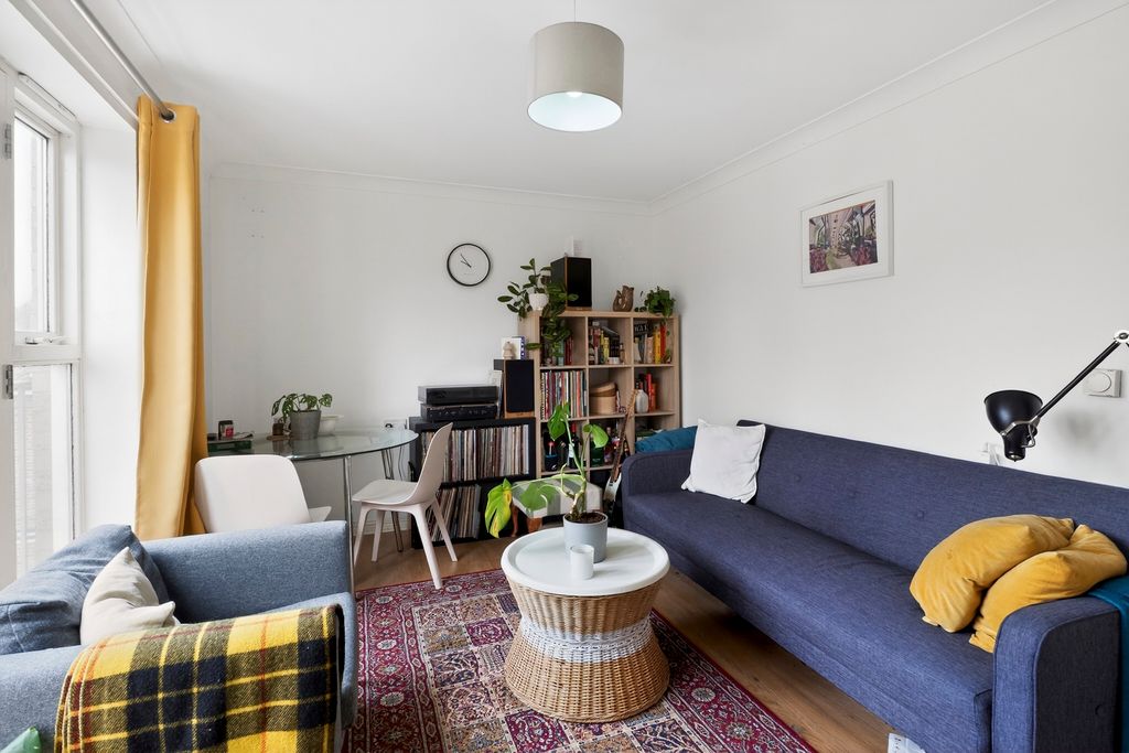 Property photo 3 of 20 Reception Room