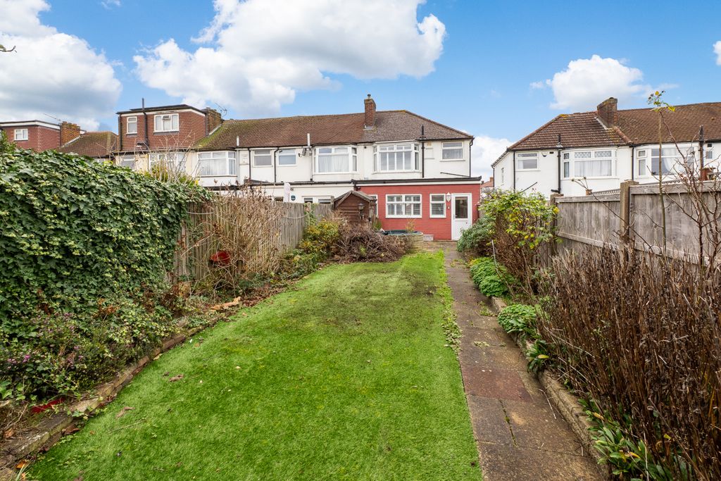 Property photo 3 of 29 Picture No. 27