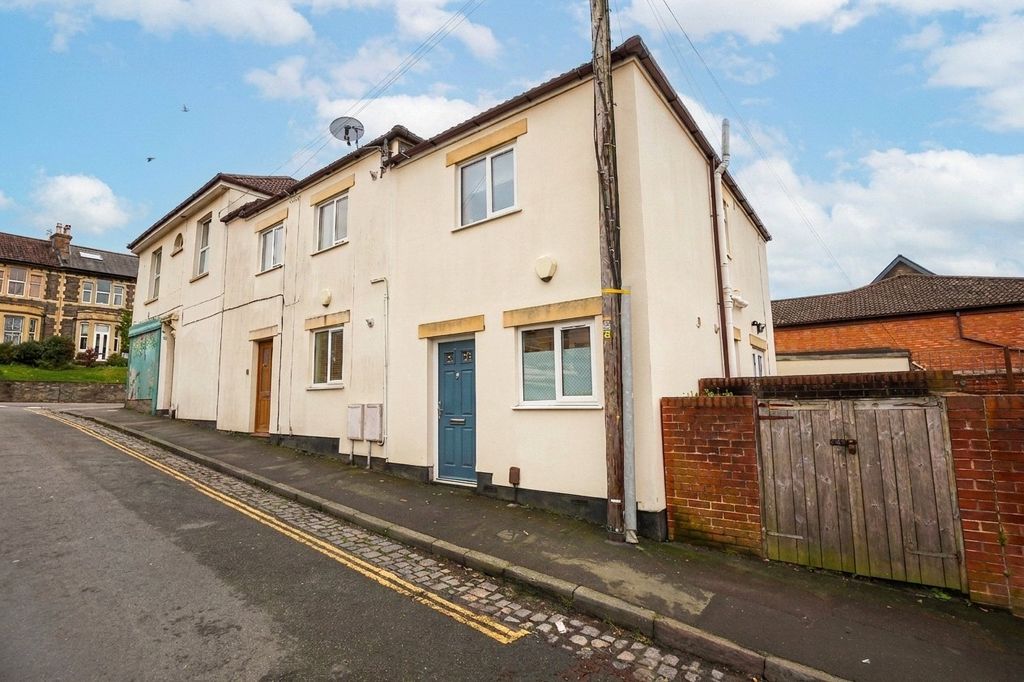 Property photo 1 of 17 Picture No. 37