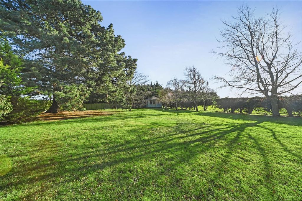 Property photo 3 of 33