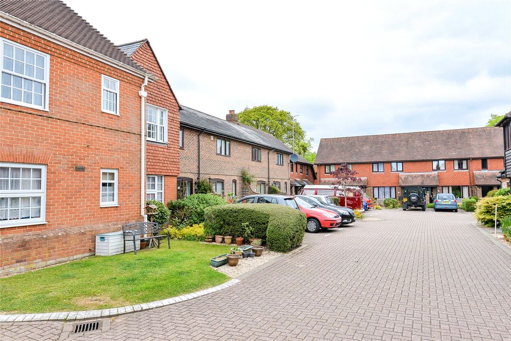 Property photo 2 of 16 Picture No. 03