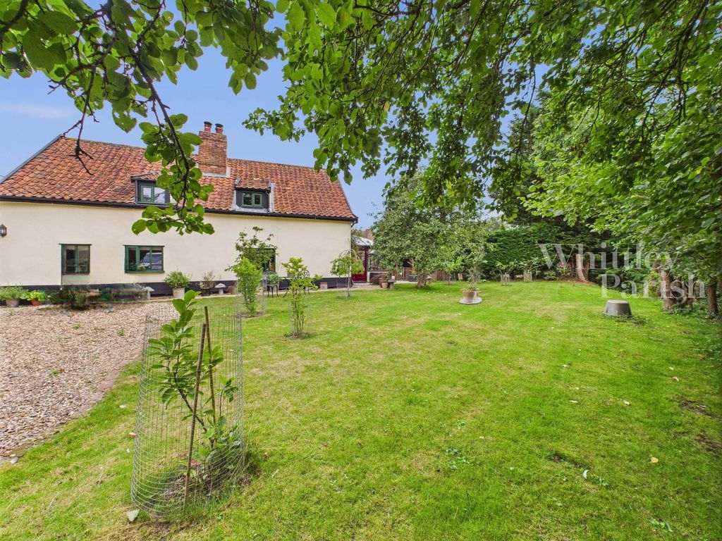 Property photo 1 of 24