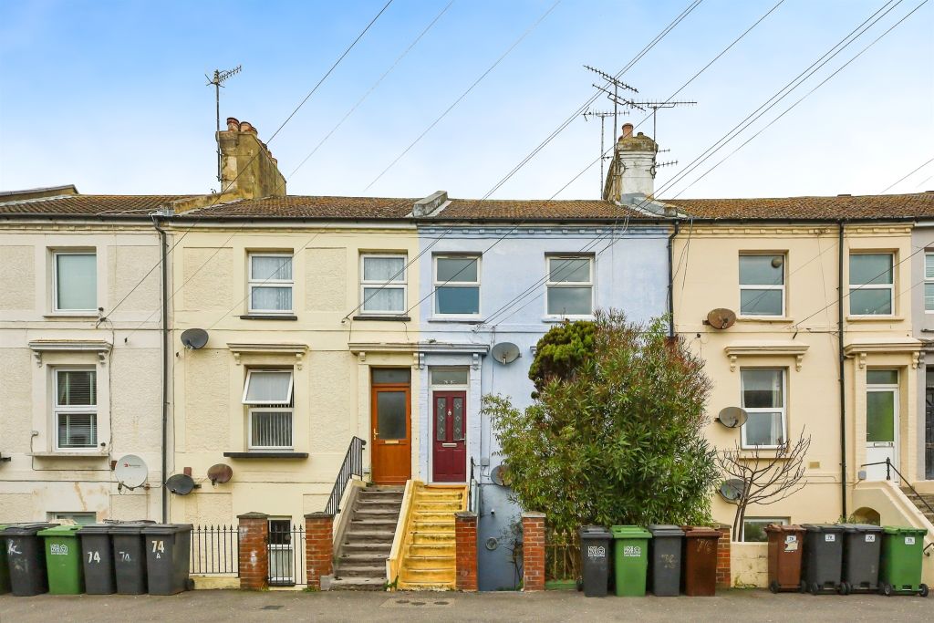 Property photo 1 of 8