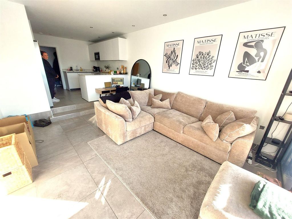 Property photo 3 of 8 Living Area