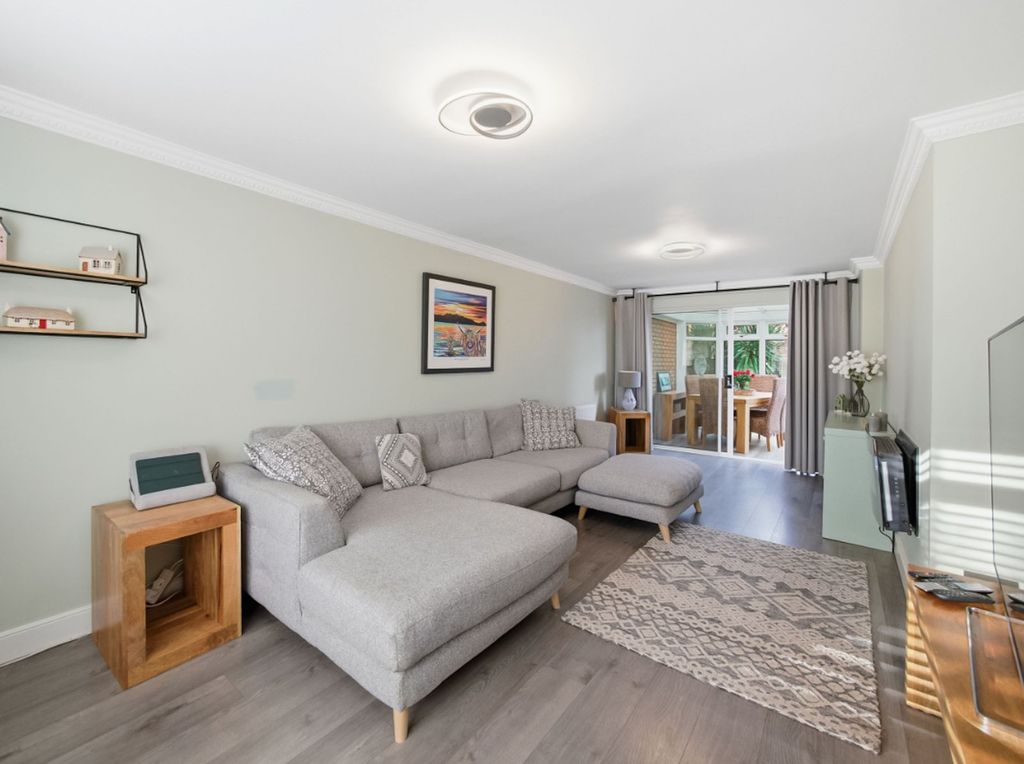 Property photo 3 of 24 Picture 3