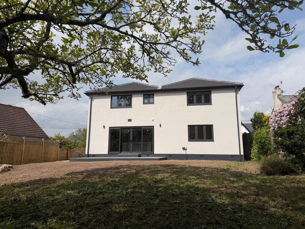 Property photo 2 of 19