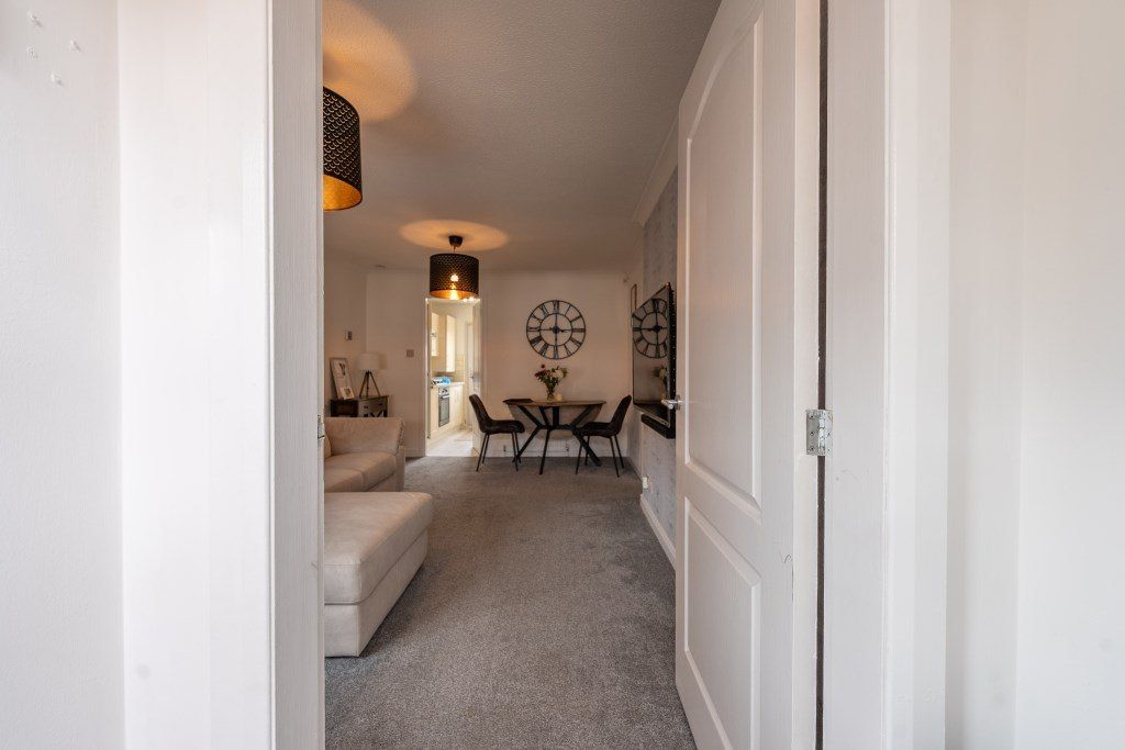 Property photo 3 of 19 Gallery
