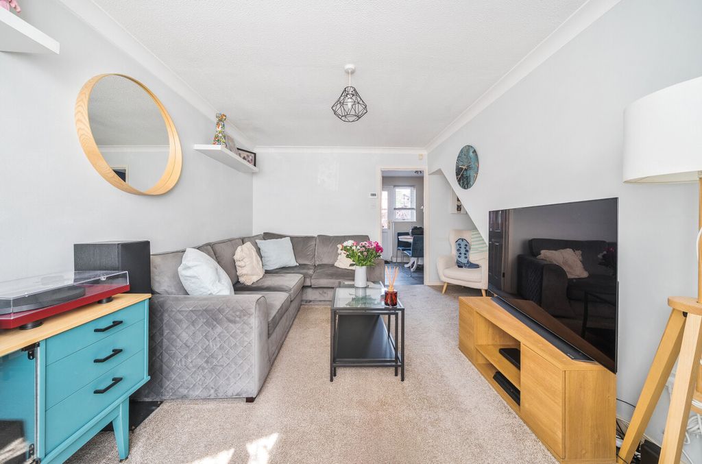 Property photo 2 of 14 1481091-26-6A390B...