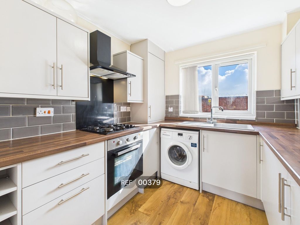 Property photo 1 of 22 Kitchen