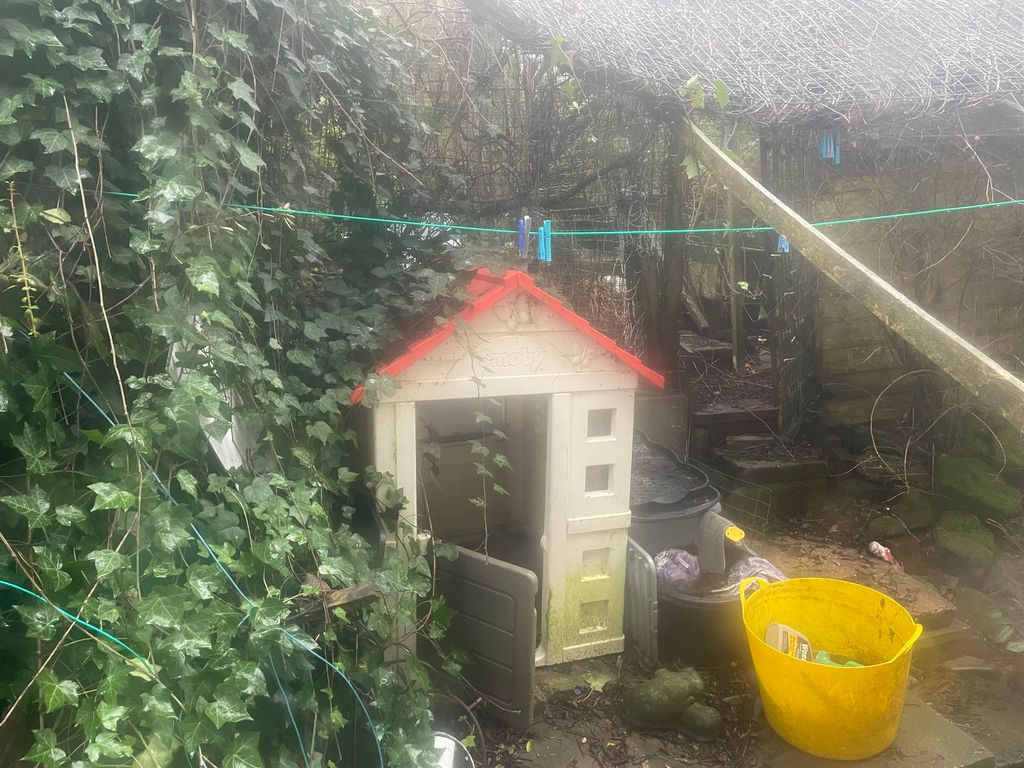 Property photo 2 of 8