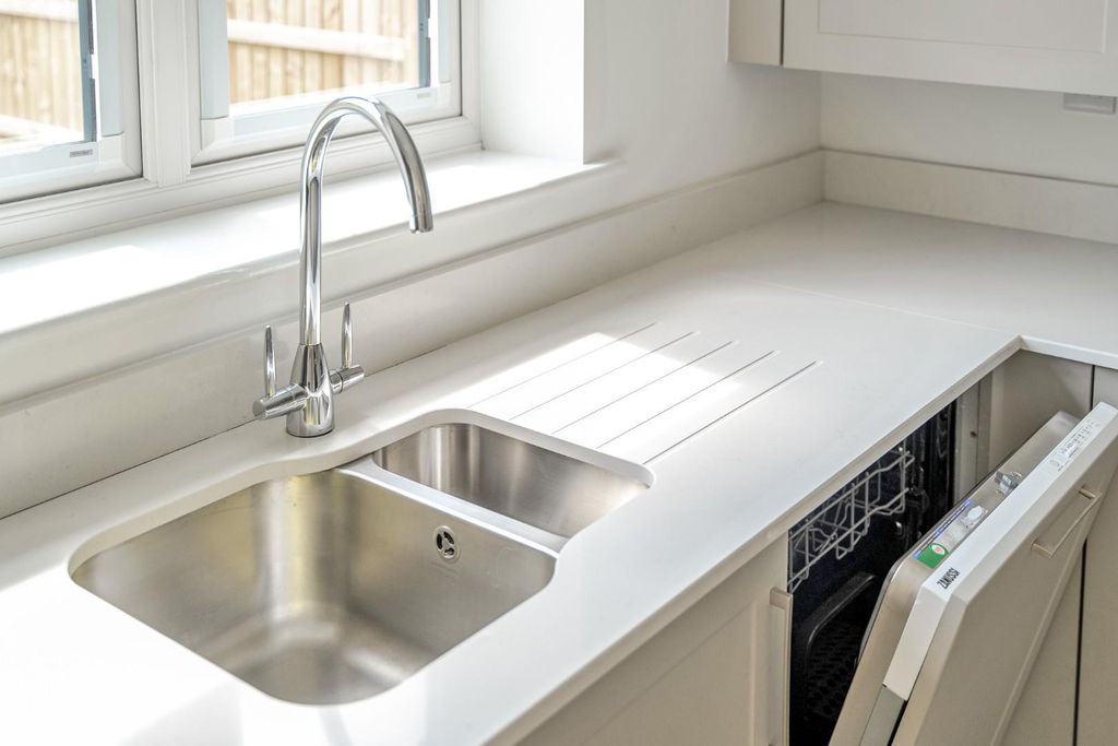 Property photo 3 of 21 1302531-20-683d89A505Eb3.Jpg