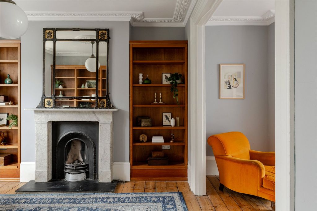 Property photo 2 of 24 Picture No. 01