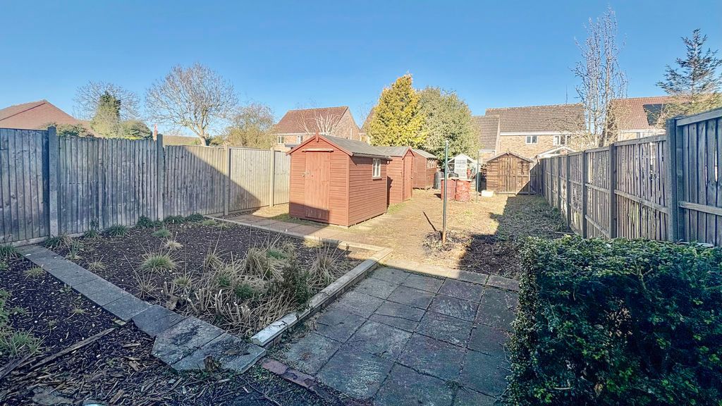 Property photo 2 of 16 Photo 1