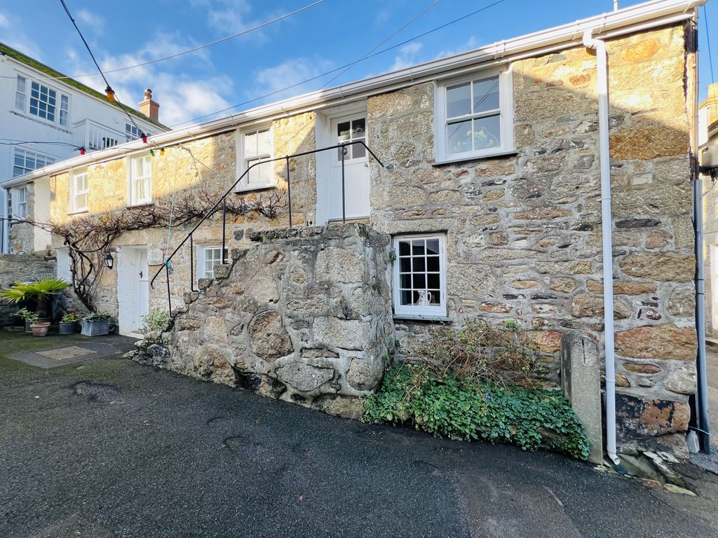Property photo 1 of 11 3 Bedroom End Of Terrace Cottage For Sale