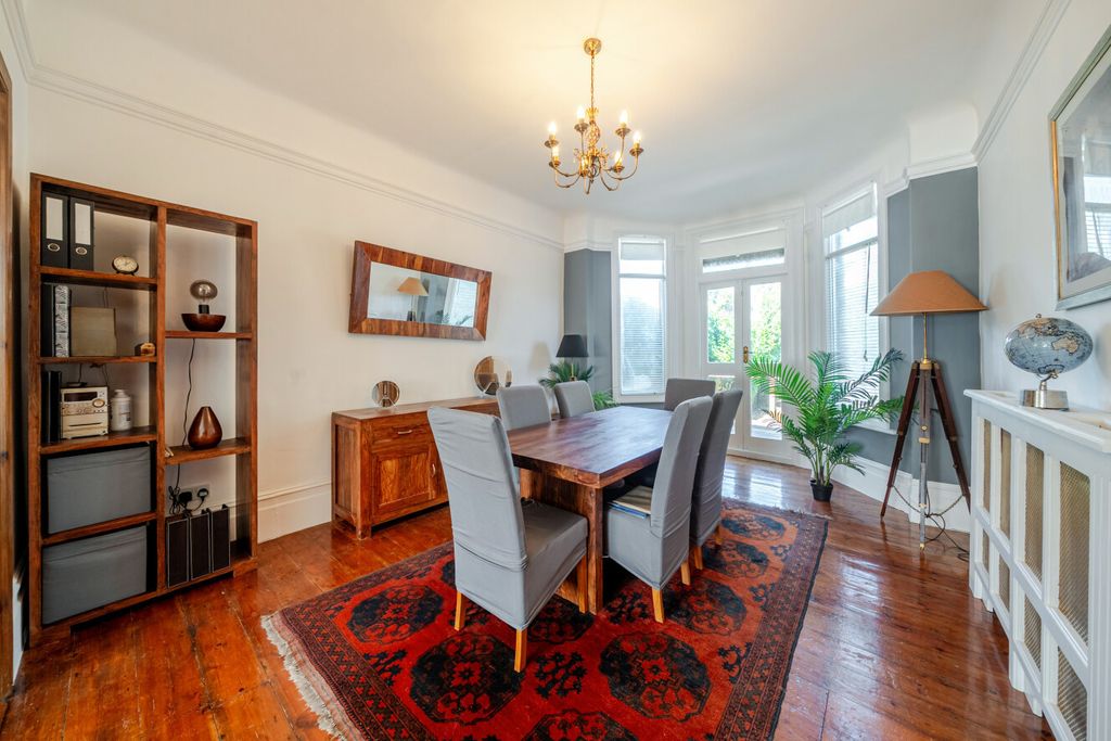 Property photo 3 of 16 1-6A6A0E9c749d5-1...