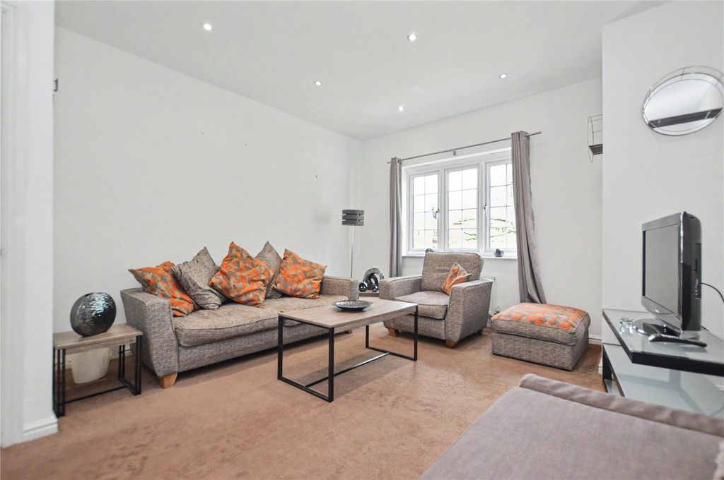 Property photo 2 of 16 Picture No. 04