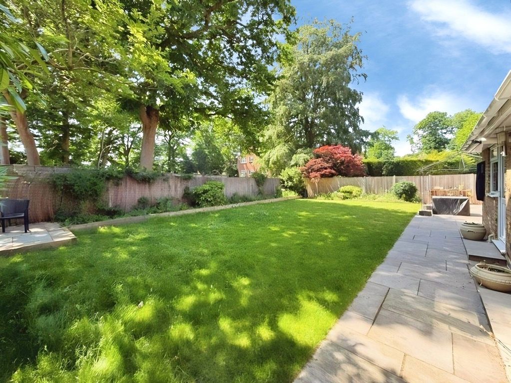 Property photo 2 of 19 Picture No. 04