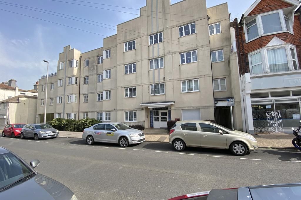 Property photo 1 of 4