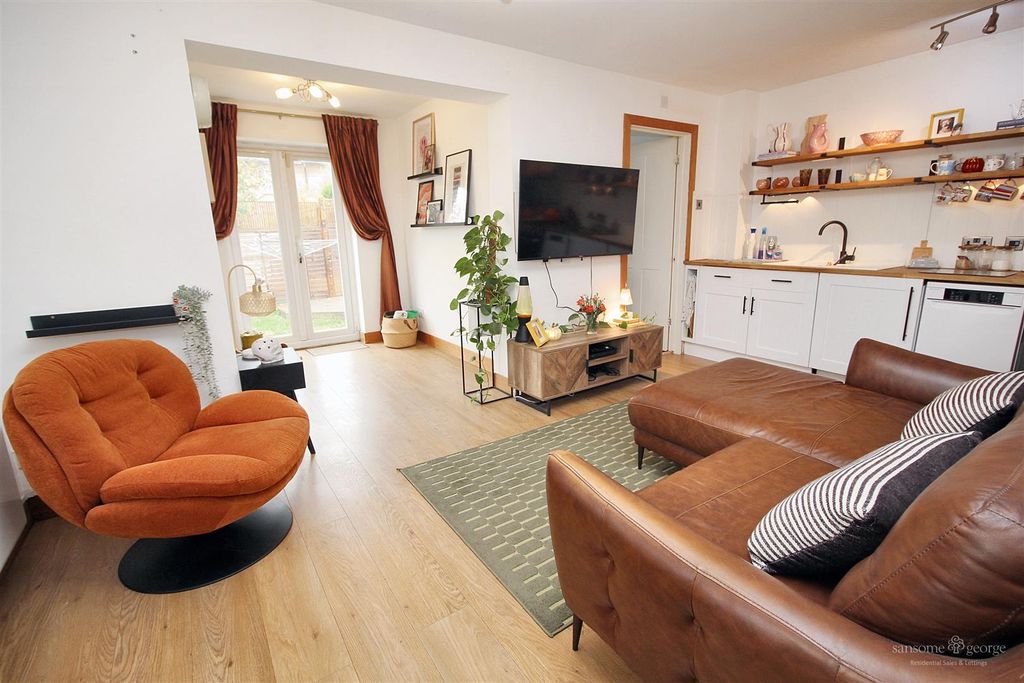 Property photo 2 of 18 Living Room