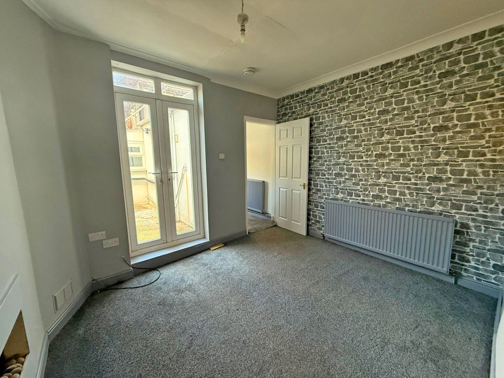 Property photo 2 of 8 Img_5607