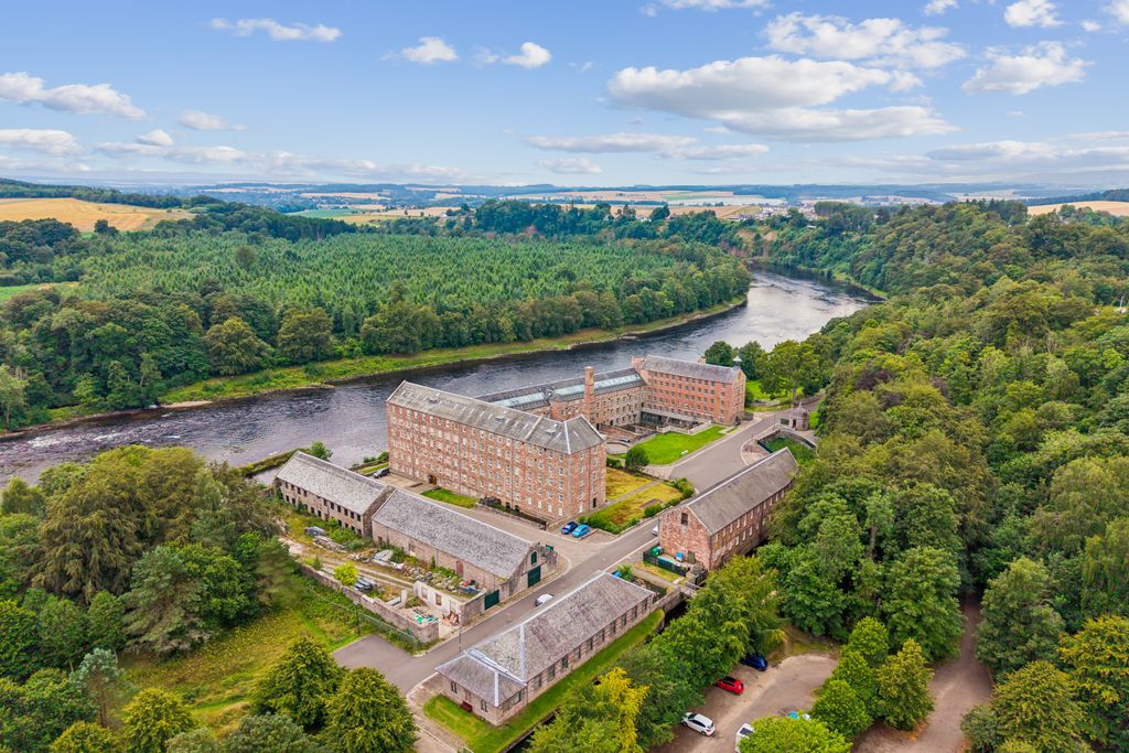 Property photo 1 of 17 General Dji_20260813