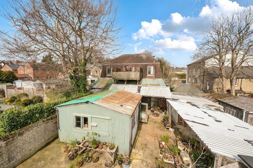 Property photo 3 of 22