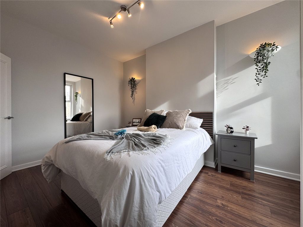 Property photo 2 of 14 Picture No. 06