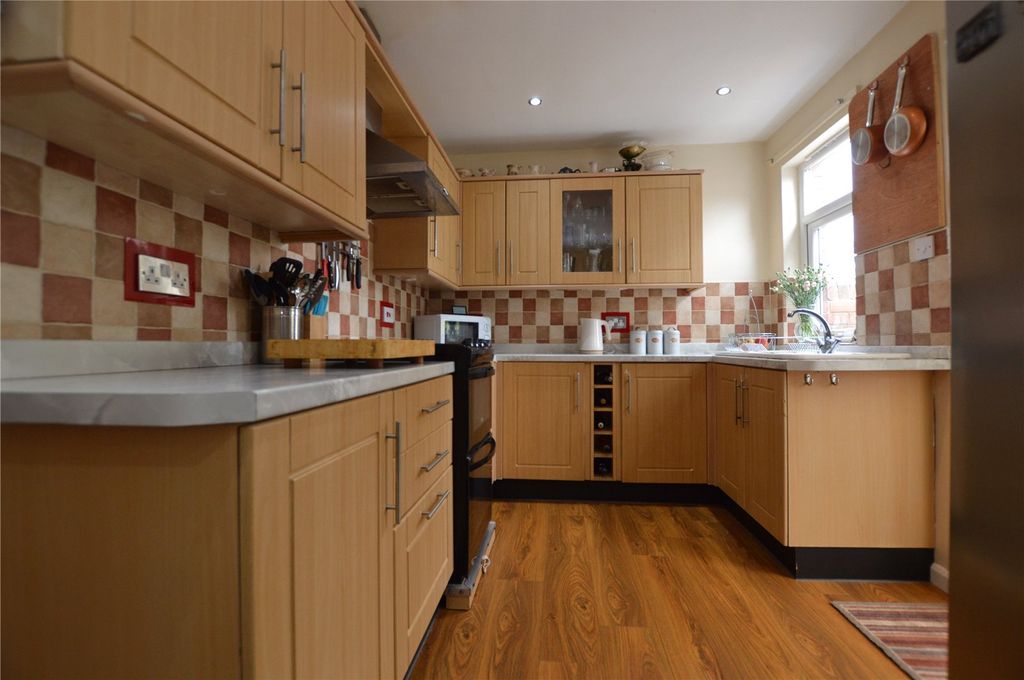 Property photo 3 of 14 Picture No. 17