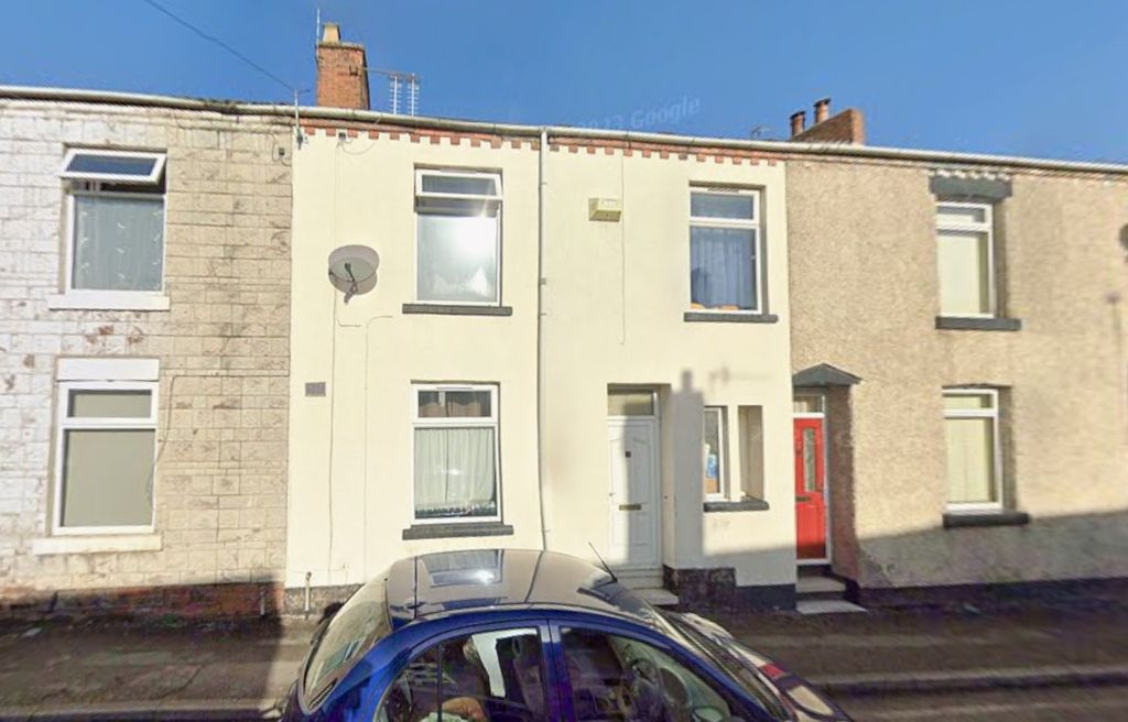 Property photo 1 of 17