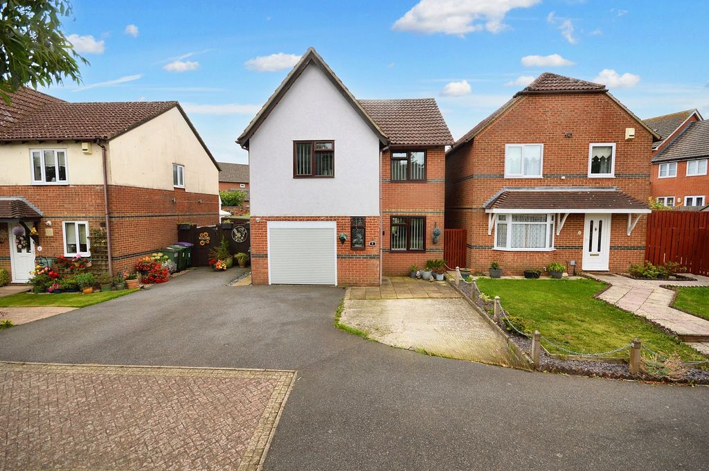 Property photo 1 of 22