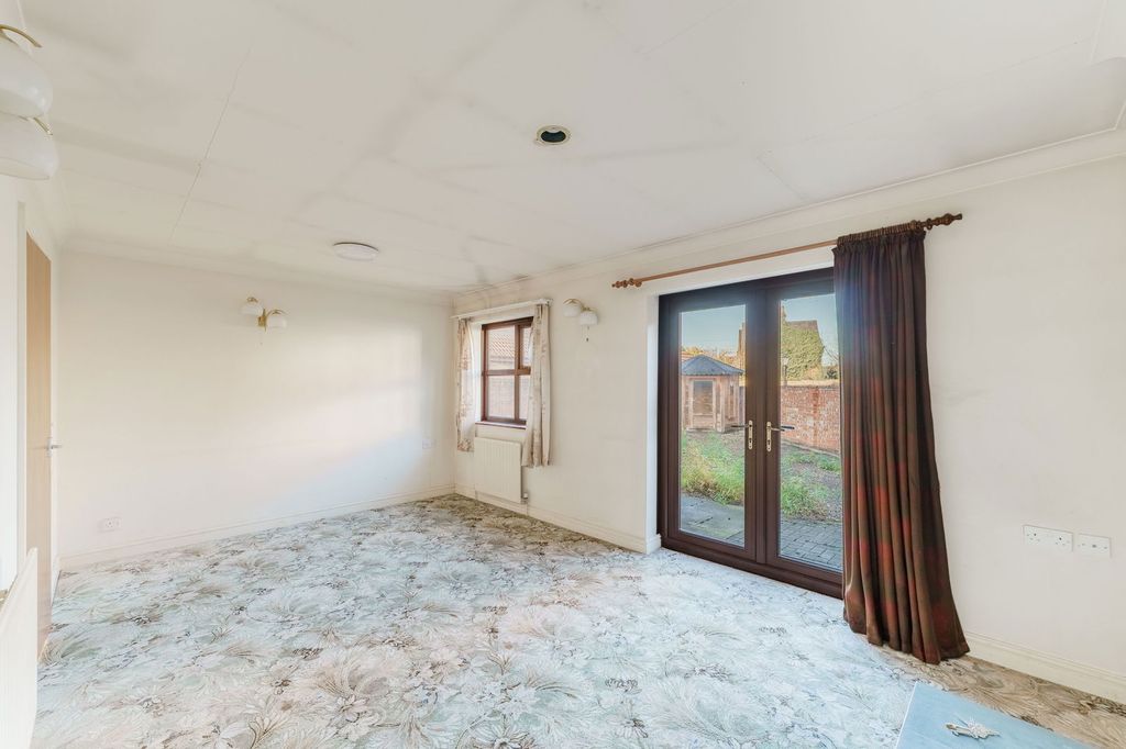 Property photo 3 of 26