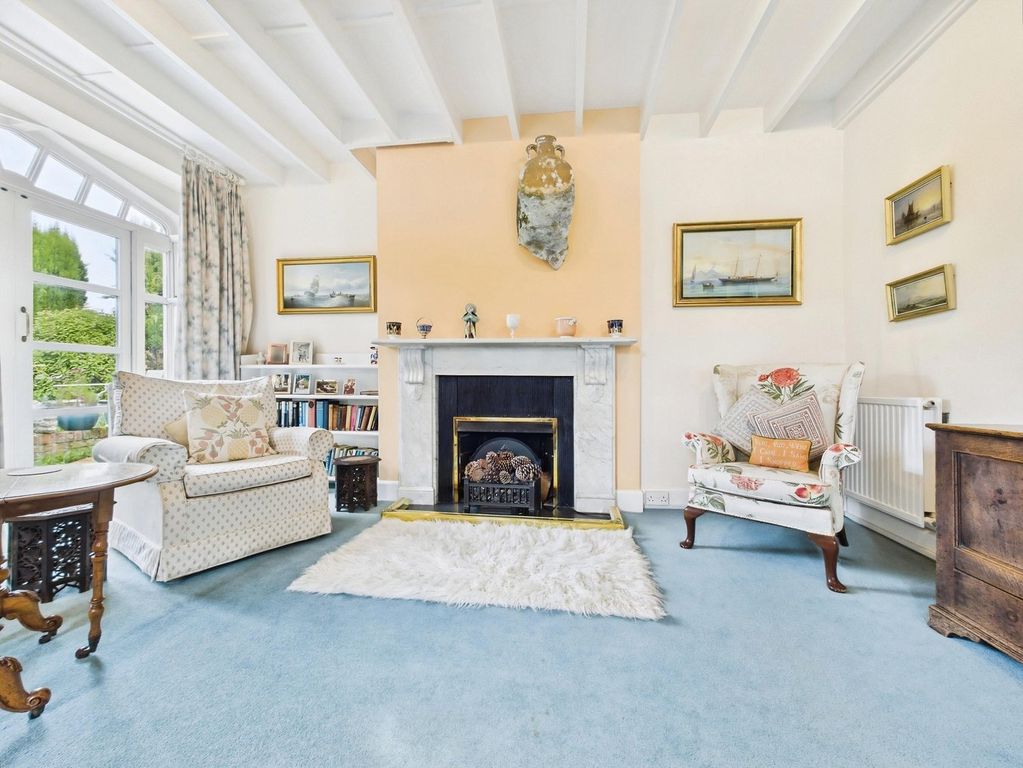 Property photo 3 of 19