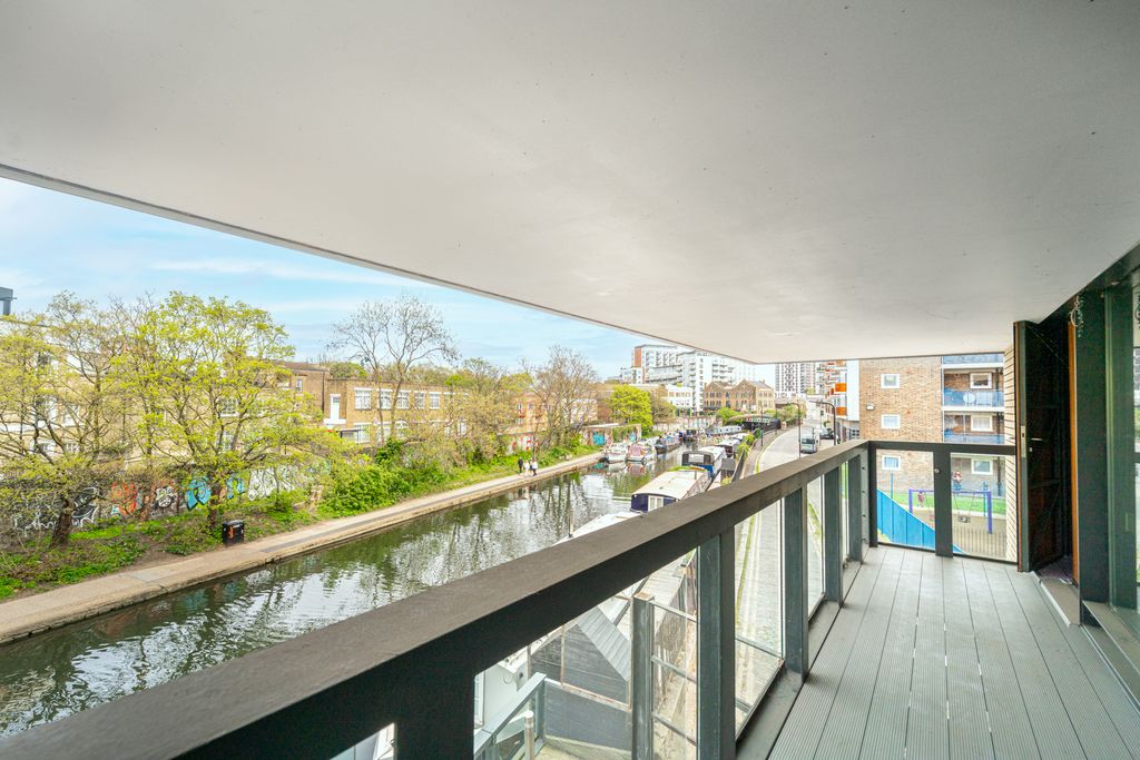 Property photo 1 of 5