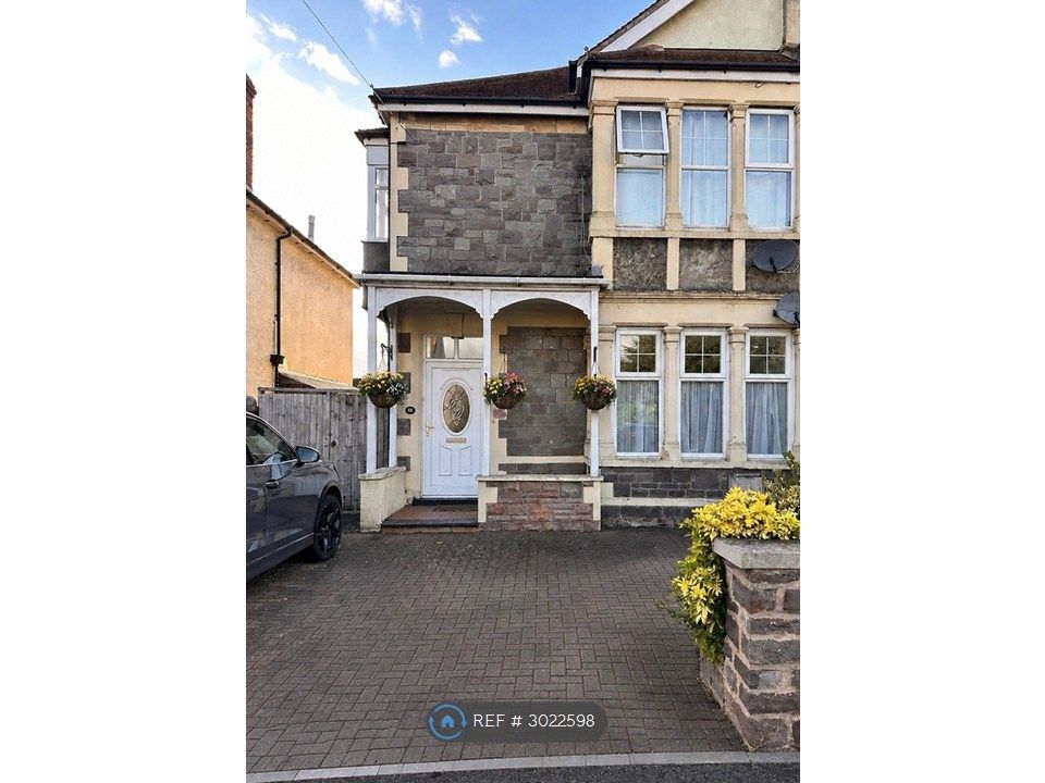 Property photo 1 of 8