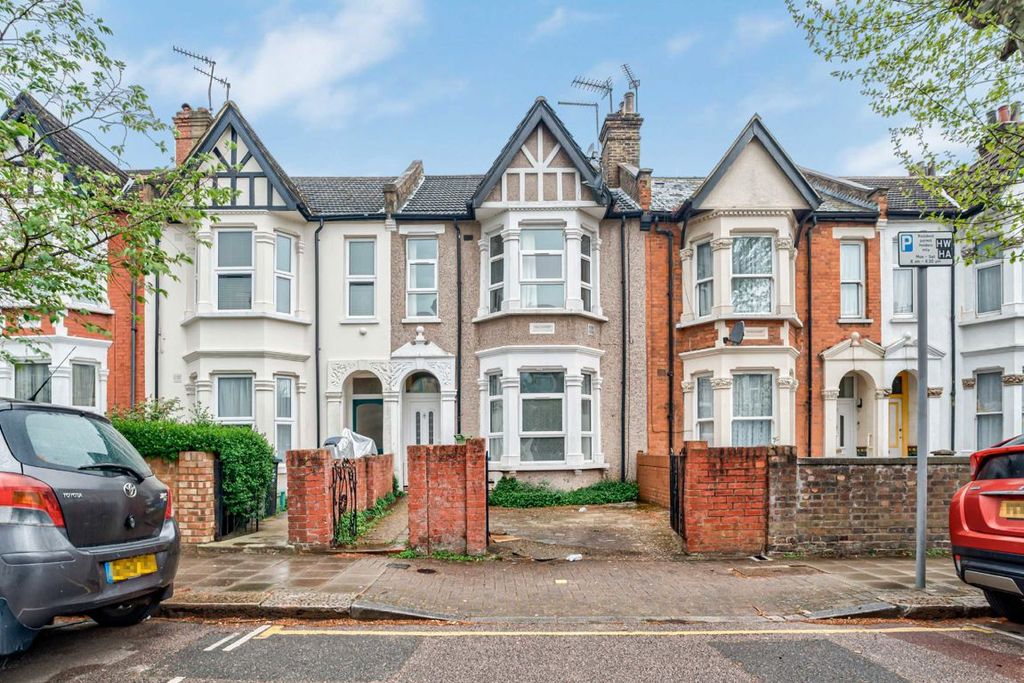 Property photo 1 of 7