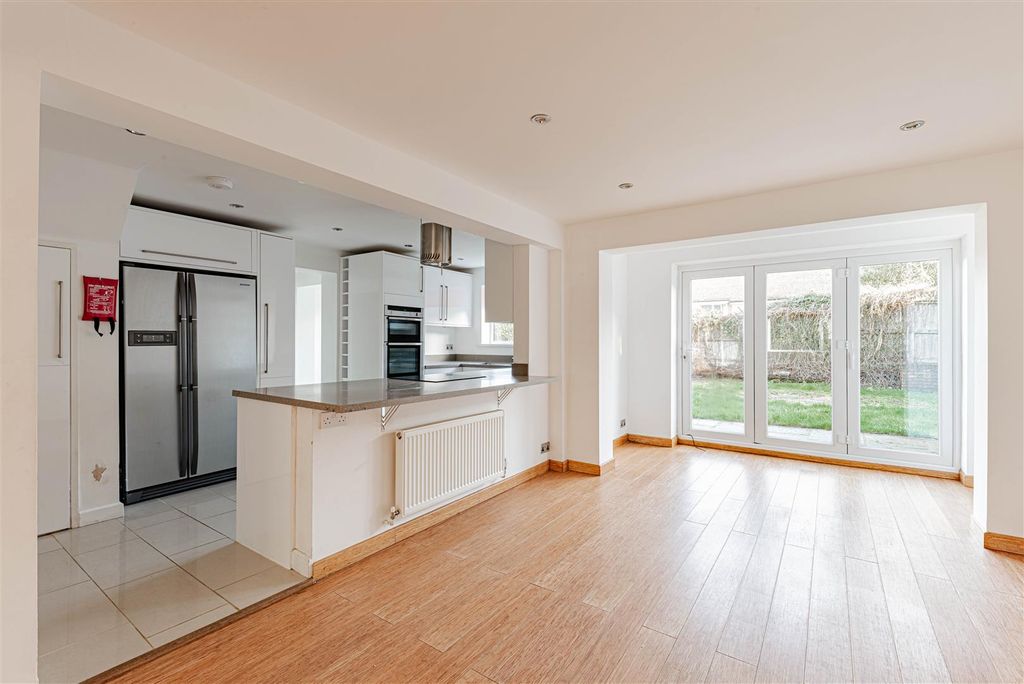 Property photo 3 of 19 L J Imaging-20.Jpg