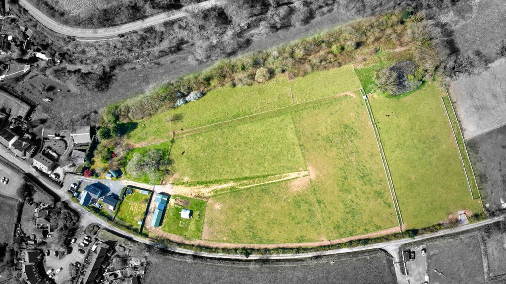 Property photo 3 of 29