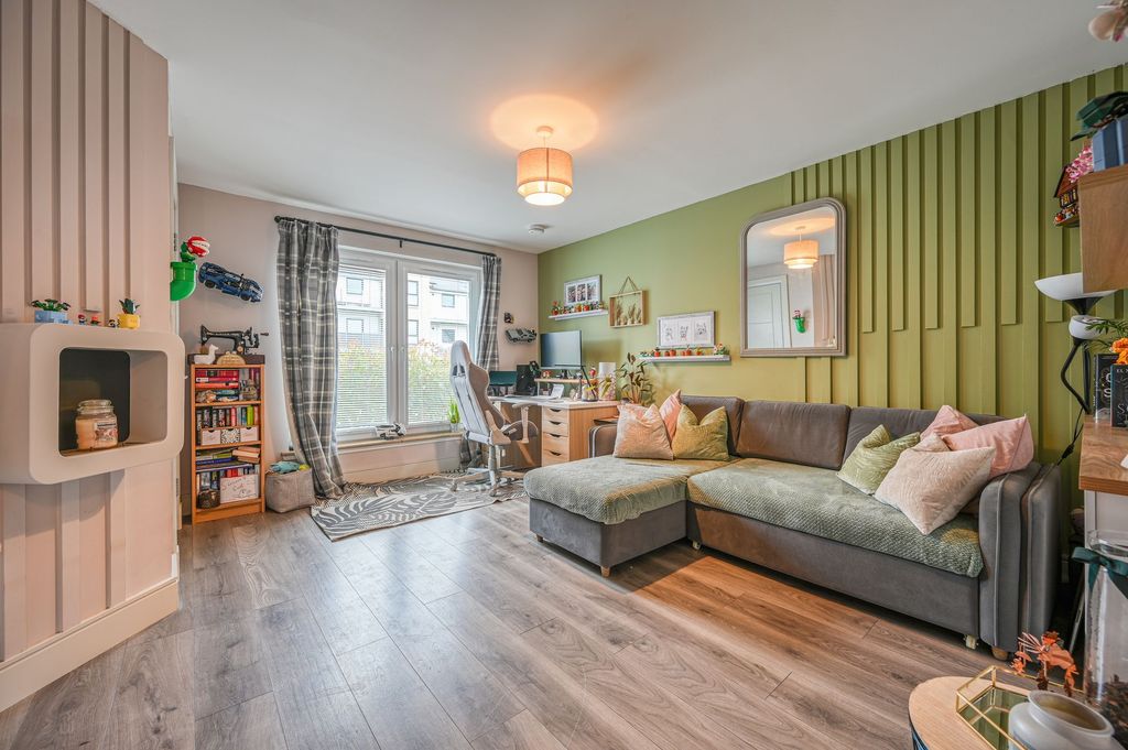 Property photo 3 of 26