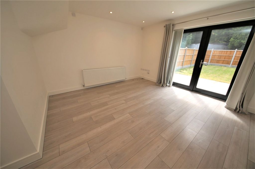 Property photo 2 of 13 Picture No. 02