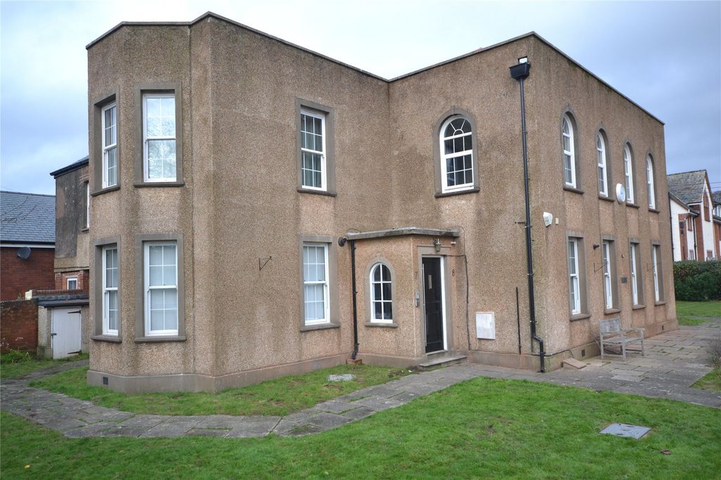 Property photo 1 of 8 Main Building