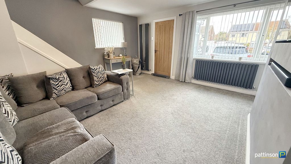 Property photo 2 of 29