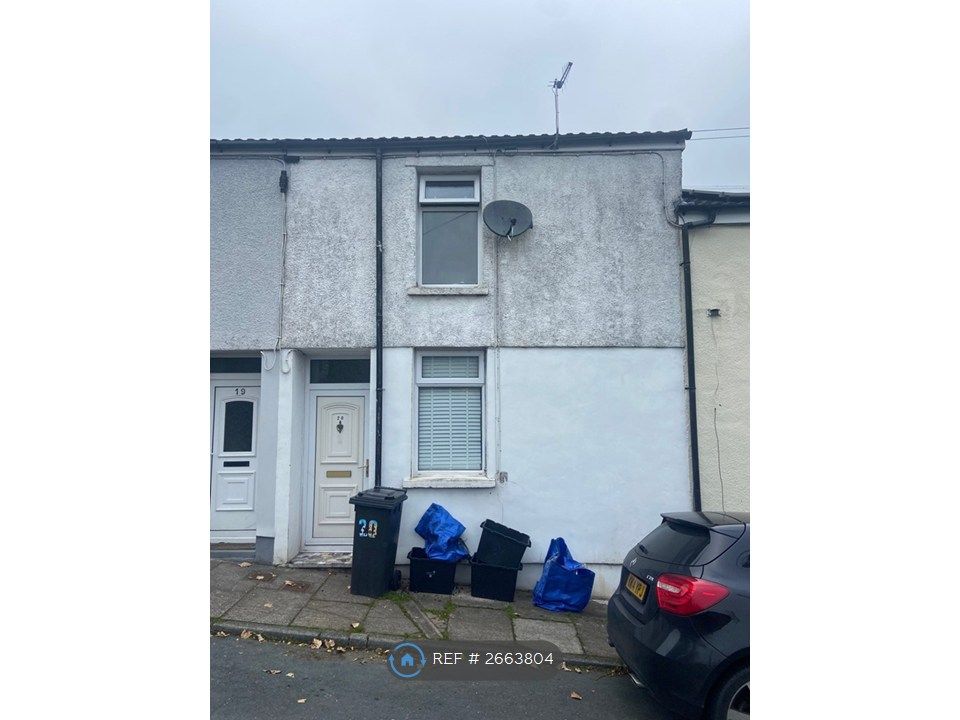 Property photo 1 of 5