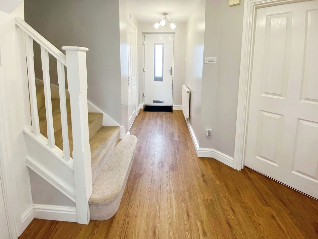 Property photo 2 of 24