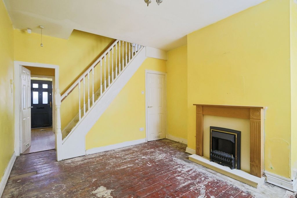 Property photo 2 of 16 Photo