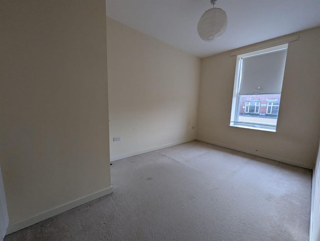 Property photo 3 of 6 6dc216Fa-6F8A-4B76-974A-A0Dbc1F2B712.Jpg