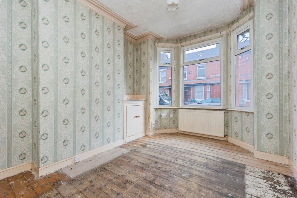 Property photo 2 of 20 Pbox-Img.Jpg